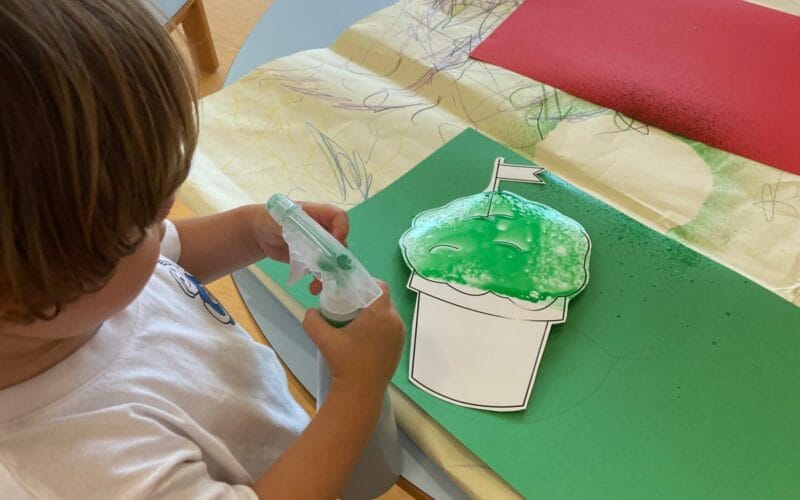 Crianças da Creche do CRID já preparam o Arraial de Final de Ano