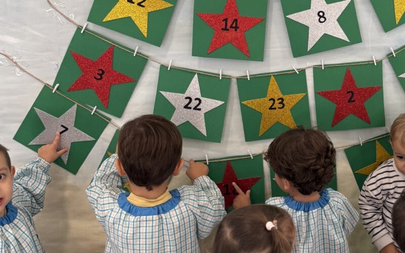 Dezembro em Festa na Creche do CRID: Um Natal na Ponta dos Dedos